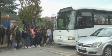 Ngjarje tragjike në Durrës, nxësi 17-vjeçar humb jetën në shkollë