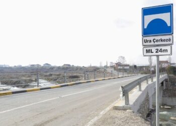 Aksident i rëndë në Tiranë/ Nga përplasja e dy automjeteve humb jetën një nga drejtuesit