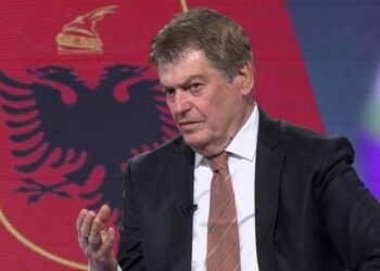 Bamir Topi kritikon Berishën: Me përjashtimin e Salianjit tregoi hapur që është komunist