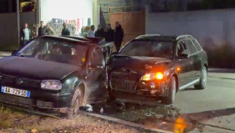 U përplas pasi nuk i ndaloi Policisë në Fier, plagoset drejtuesi i mjetit!