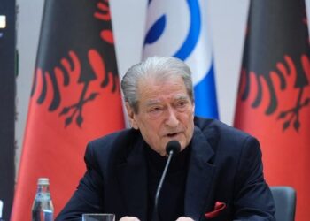 Protesta e 8 majit/ Berisha veçon dy çështje: Farsën elektorale dhe mbrojtjen nga Rama të Ballukut