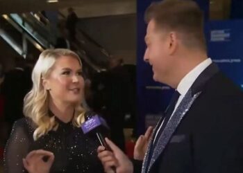 “Do të ketë disa të shtëna” – deklarata e Karoline Leavitt para sulmit trondit mediat