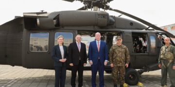 Whitaker në Kuçovë: Shqipëria, pikë e rëndësishme logjistike për NATO-n