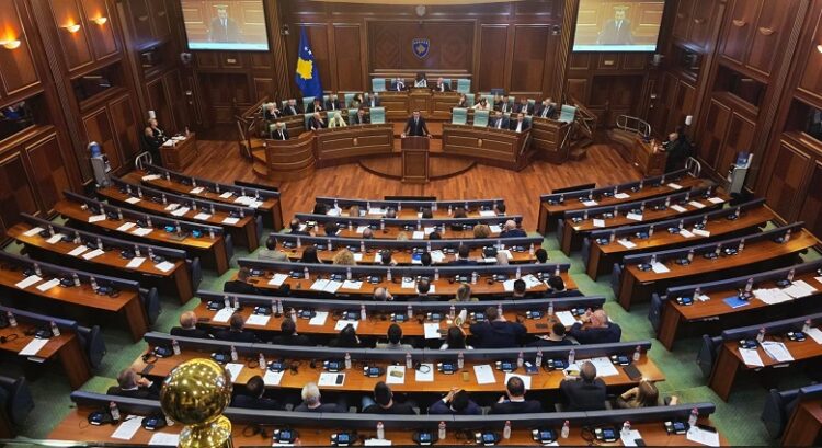 Seanca për presidentin në Kuvendin e Kosovës rinis mes bojkotit të opozitës