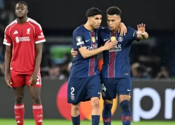 Ndeshje e mërzitshme në Paris, Slot mban në stol Salah, Liverpool kthehet me humbje