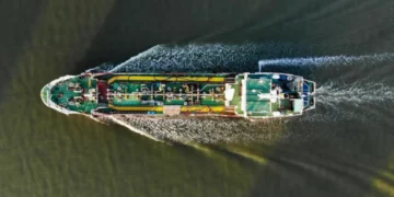 Pas sulmeve në Liban, Irani bllokon sërish Ngushticën e Hormuzit