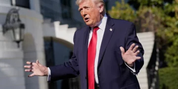 Trump “kërcënon” me bllokadë në Hormuz pas dështimit të negociatave