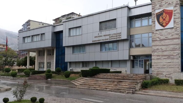 Gjirokastër/ Një i mitur kallëzon se u abuzua seksualisht, nisin hetimet ndaj 17-vjeçarit që është arratisur