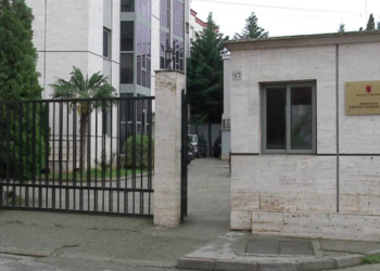 Gjykata e Tiranës sekuestron llogaritë bankare të 7 kompanive të ndërtimit (Emrat)