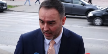 Zgjedhja e Presidentit, Konjufca sinjal tërheqjeje për një emër jashtë politikës