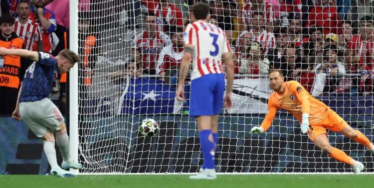 Gjysmëfinalja e penalltive, gjyqtari akordon të tretën, por VAR-i shpëton Athletic (VIDEO)