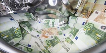 “Papi”, “Visi” dhe “Zyra”/ Gazeta zvicerane: Ja si pastrohen milionat e kokainës në Tiranë