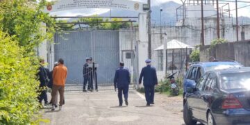 Shtyhet miratimi i amnistisë për 447 të burgosur, pritet përgjigjja nga Komisioni Europian