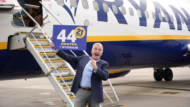 RYANAIR hap bazën në Tiranë me 4 avionë (400 MILIONË USD investim) sjell rritje rekord në Shqipëri