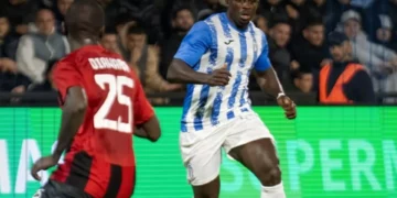 Flamurtari shpëton nga humbja në shtesë në duelin e mbijetesës me Tiranën