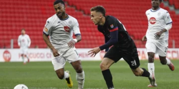 Dy penallti, karton i kuq dhe gol i minutave të fundit, Dinamo-Vllaznia pa fitues