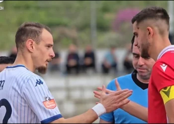 Bylis dhe Dinamo barazim mes tyre me gola dhe kartona të kuq