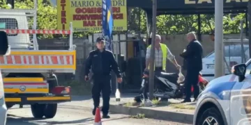 Lezhë–Milot, aksident mes kamionçinës dhe motorit, i plagosuri në spital