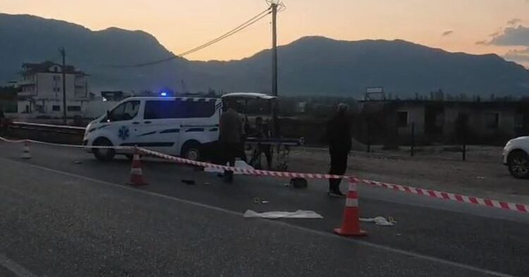 Aksident i rëndë në aksin Fushë Krujë-Vorë, humb jetën një këmbësore