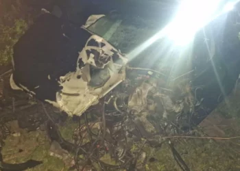 Aksident fatal në aksin Fier-Vlorë! Humb kontrollin e mjetit dhe përplaset me bordurë e rrugës, ndërron jetë i riu (Emri)