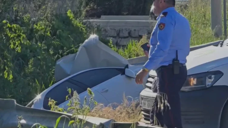 Fier, makina përplas për vdekje një person që lëvizte me biçikletë