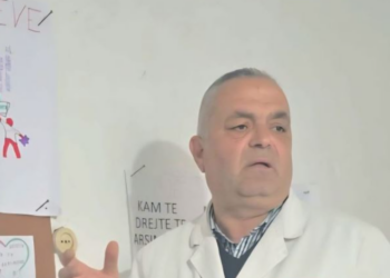 8 km rrugë në këmbë për dy nxënës, ndërron jetë nga ataku kardiak mësuesi në Maliq