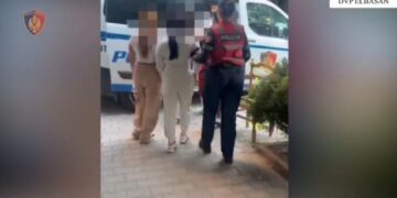 Zbulohet “baza” e prostitucionit dhe drogës në Elbasan, arrestohen 4 shtetase të huaja