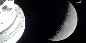 “Artemis II” përfundon udhëtimin rekord rreth Hënës, ekuipazhi niset për në shtëpi