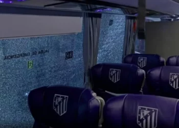 Autobusi u sulmua me gurë pranë Camp Nout, Atletico Madrid kontakton…NASA-n