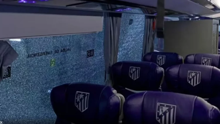 Autobusi u sulmua me gurë pranë Camp Nout, Atletico Madrid kontakton…NASA-n