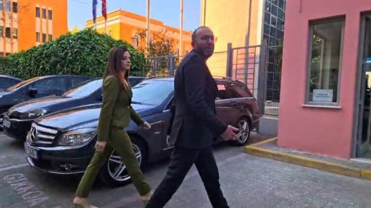 Dy deputetët e PD thirren si dëshmitarë në procesin ndaj kryebashkiakes së Tropojës, Zyra Islamaj