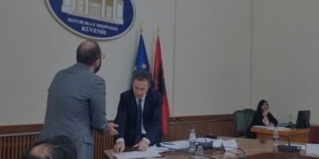 Kërkuan Komisione hetimore për ARRSH-në dhe AKSHI-n, PS rrëzon dy kërkesat e opozitës