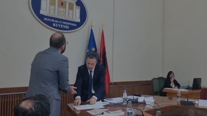 Kërkuan Komisione hetimore për ARRSH-në dhe AKSHI-n, PS rrëzon dy kërkesat e opozitës