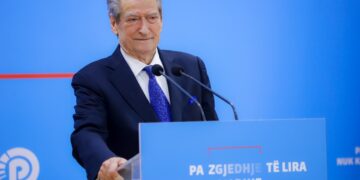 Berisha zbardh skenarët: Më 17 prill të mblidhemi në kryengritjen më të fuqishme për t’i treguar vendin këtij regjimi