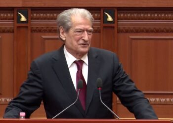 Mbrojtja e Ballukut dhe Xhaçkës, Berisha: Rama e ka shndërruar parlamentin në “leckë”