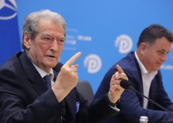 Berisha: Rama ka mobilizuar sahanlëpirësit me në krye Sokol ‘Ballukun’ për të varrosur aferën e Lubisë