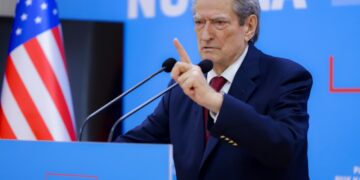 Pak orë para protestës, Berisha u bën thirrje qytetarëve: Dilni nga guacka e frikës dhe bashkohuni me kryengritjen tonë