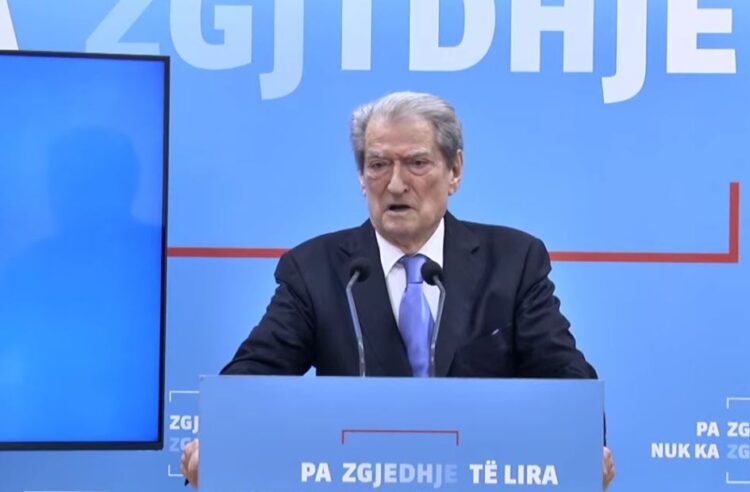 Berisha njofton datën për protestën e radhës: Shqiptarët do të mbushin rrugët dhe sheshet e Tiranës kundër këtij regjimi hajdut