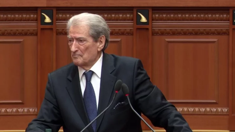 “Olsi Rama është bosi kryesor i call-centerave”, Berisha: Ky aktivitet mafioz ka mbrojtjen e shtetit