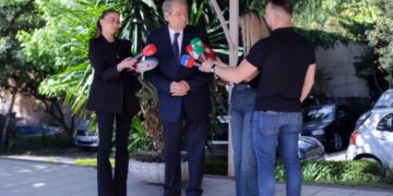 Berisha: Mashtrimet e Ramës për integrimin kanë marrë fund! Olsi Rama është krye-peshkaqeni i call-centerave