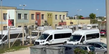 Çfarë po ndodh në paraburgimin e Vlorës? Forcat operacionale kontroll të befasishëm