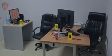Zbulohet një tjetër Call Center në Bërzhitë, sekuestrohen kompjutera e celularë