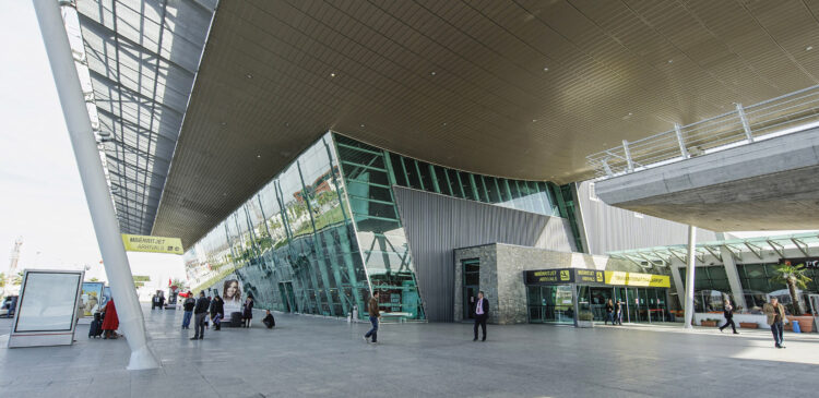 Rregulla të reja për udhëtimet drejt vendeve të BE, çfarë ndryshon nga 10 prilli