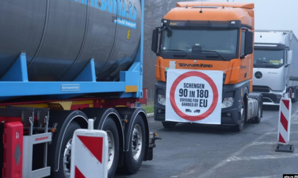 Grevë e transportuesve! Bllokohen për tre ditë pikat doganore me Malin e Zi, Serbinë dhe Bosnjën