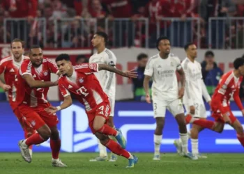 Spektakël në Mynih! 7 gola dhe një karton i kuq! Në Londër, Arsenali kualifikohet me vuajtje