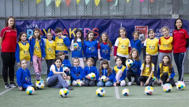 “UEFA Playmakers” në shkolla, FSHF vijon aktivitetet për të afruar vajzat me futbollin