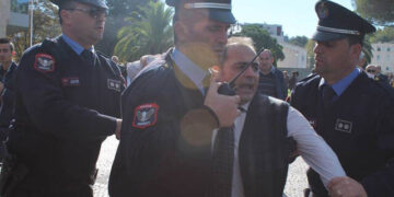 Policia shoqëron në komisariat aktivistin Altin Goxhaj për “mosbindje”