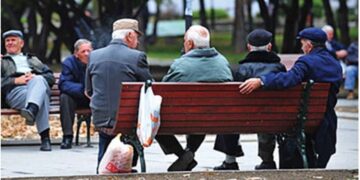 Qeveria rrit pensionet me 6.4%, ndryshon formula e llogaritjes nga 2026