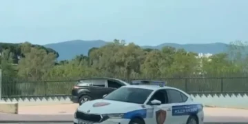 Nën forca të shtuara policie, Ivanka Trump lë vilën qeveritare, shkon në Zvërnec për flamingot