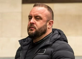 Dëshmia bombë në gjykatën britanike/ ‘Fania’ i Beratit: Çopjat kanë kryer vrasje me urdhër të kryeministrit dhe ministrit të Brendshëm!